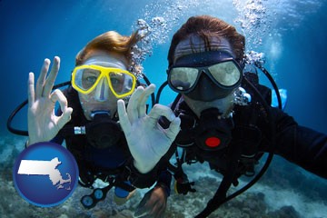 couple enjoying a scuba diving tour - with Massachusetts icon